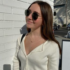 Meet your Posher, Mia